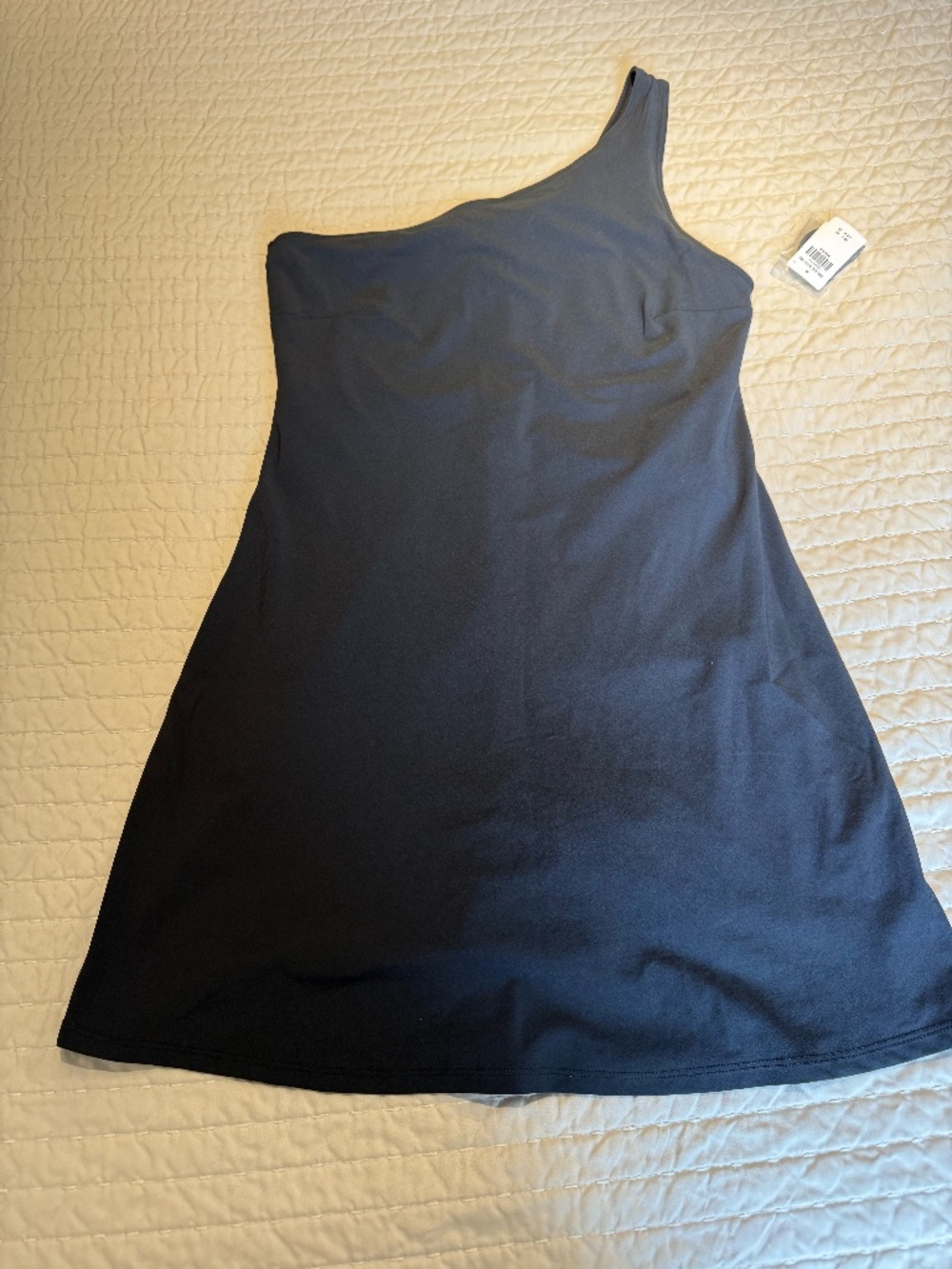 Abercrombie & Fitch | YPB One-Shoulder in black| Size M | NWT